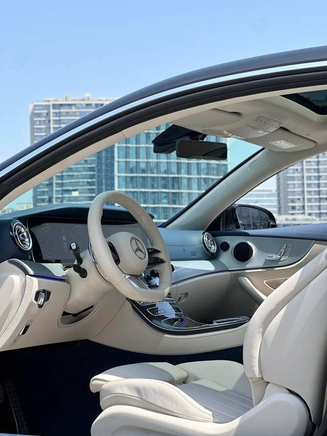 Mercedes-Benz E-Class (Imported) 2023 E 260 Coupé intérieur photo 13 Mercedes-Benz E-Class (Imported) 2023 E 260 Coupé intérieur photo 13