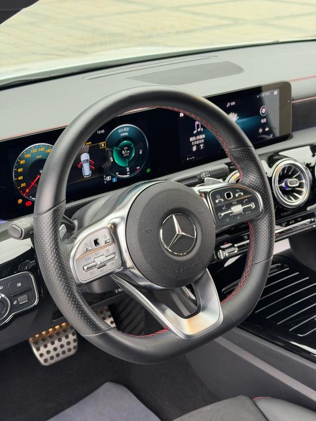 Mercedes-Benz CLA 2021 CLA 200 Five-door hunting sports car exterior photo 8 Mercedes-Benz CLA 2021 CLA 200 Five-door hunting sports car exterior photo 8