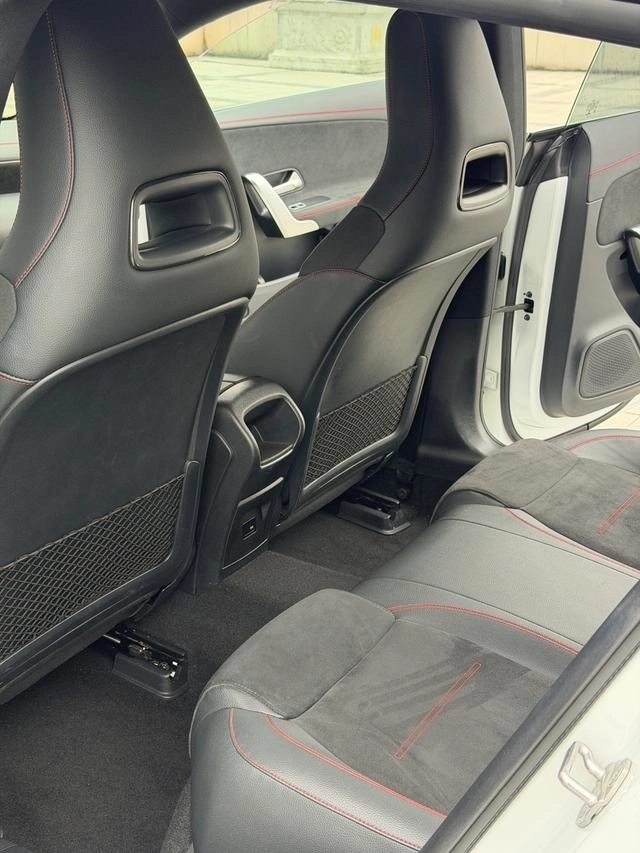 Mercedes-Benz CLA 2021 CLA 200 Five-door hunting sports car interior photo 12 Mercedes-Benz CLA 2021 CLA 200 Five-door hunting sports car interior photo 12