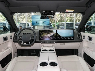Li Auto L8 2025 Ultra Smart Rejuvenation New Edition interior photo 16 Li Auto L8 2025 Ultra Smart Rejuvenation New Edition interior photo 16