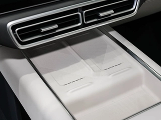 Li Auto L8 2025 Ultra Smart Rejuvenation New Edition interior photo 17 Li Auto L8 2025 Ultra Smart Rejuvenation New Edition interior photo 17