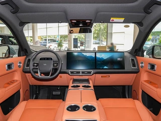 Li Auto L8 2025 Ultra Smart Rejuvenation New Edition interior photo 18 Li Auto L8 2025 Ultra Smart Rejuvenation New Edition interior photo 18
