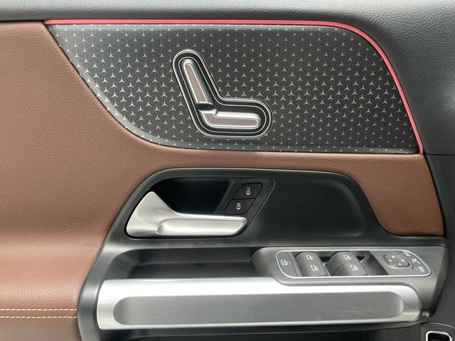 Mercedes-Benz GLB 2024 GLB 220 Dynamic exterior photo 10 Mercedes-Benz GLB 2024 GLB 220 Dynamic exterior photo 10