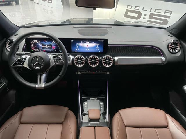 Mercedes-Benz GLB 2024 GLB 220 Dynamic interior photo 18 Mercedes-Benz GLB 2024 GLB 220 Dynamic interior photo 18