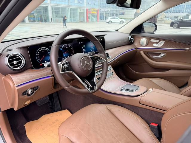 Mercedes-Benz E-Class 2023 E 300 L De lujo Coche exterior foto 7