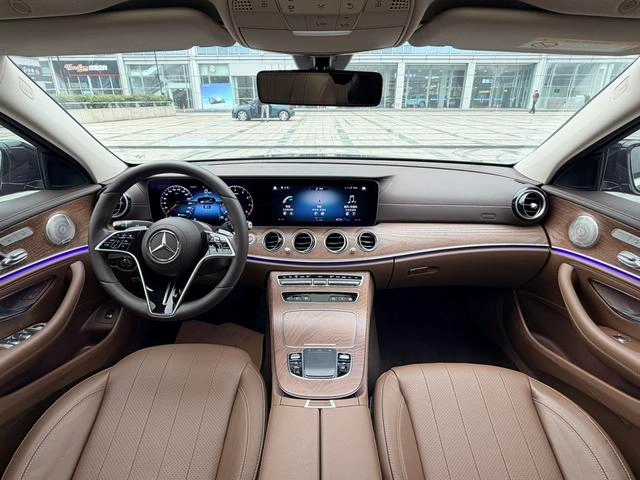Mercedes-Benz E-Class 2023 E 300 L De lujo Coche exterior foto 9