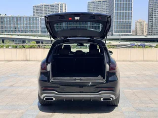 Mercedes-Benz GLC 2022 GLC 300 L 4MATIC Dynamic interior photo 10