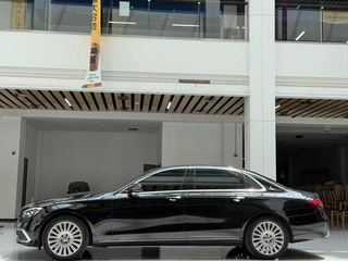 Mercedes-Benz E-Class 2023 E 300 L Fashionable Passenger car exterior photo 8 Mercedes-Benz E-Class 2023 E 300 L Fashionable Passenger car exterior photo 8