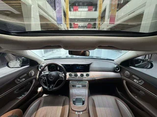 Mercedes-Benz E-Class 2023 E 300 L Fashionable Passenger car interior photo 12 Mercedes-Benz E-Class 2023 E 300 L Fashionable Passenger car interior photo 12