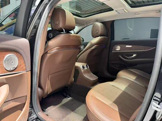 Mercedes-Benz E-Class 2023 E 300 L Fashionable Passenger car interior photo 14 Mercedes-Benz E-Class 2023 E 300 L Fashionable Passenger car interior photo 14