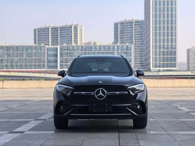 Mercedes-Benz GLC 2023 GLC 260 L 4MATIC Luxury type 5 seat exterior photo 2