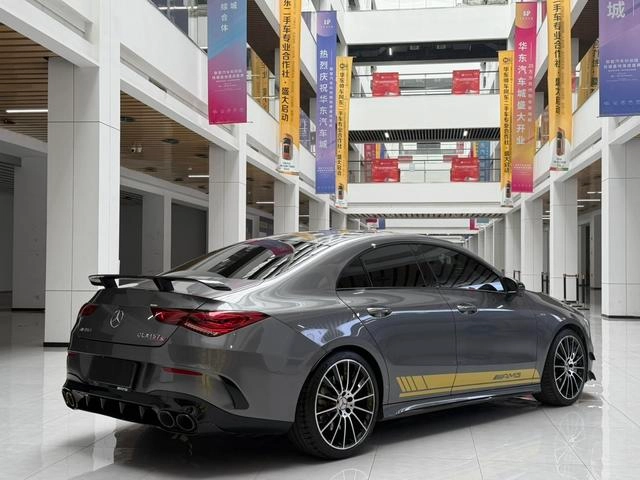 Mercedes-Benz Mercedes-AMG CLA AMG 2023 AMG CLA 35 4MATIC exterior foto 4 Mercedes-Benz Mercedes-AMG CLA AMG 2023 AMG CLA 35 4MATIC exterior foto 4
