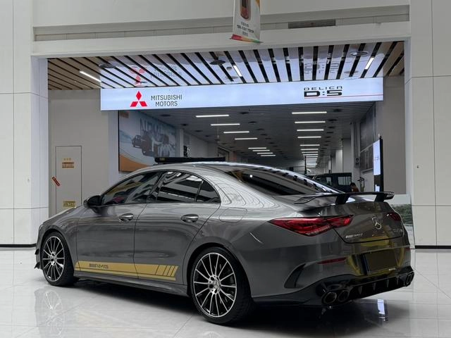 Mercedes-Benz Mercedes-AMG CLA AMG 2023 AMG CLA 35 4MATIC exterior foto 6 Mercedes-Benz Mercedes-AMG CLA AMG 2023 AMG CLA 35 4MATIC exterior foto 6