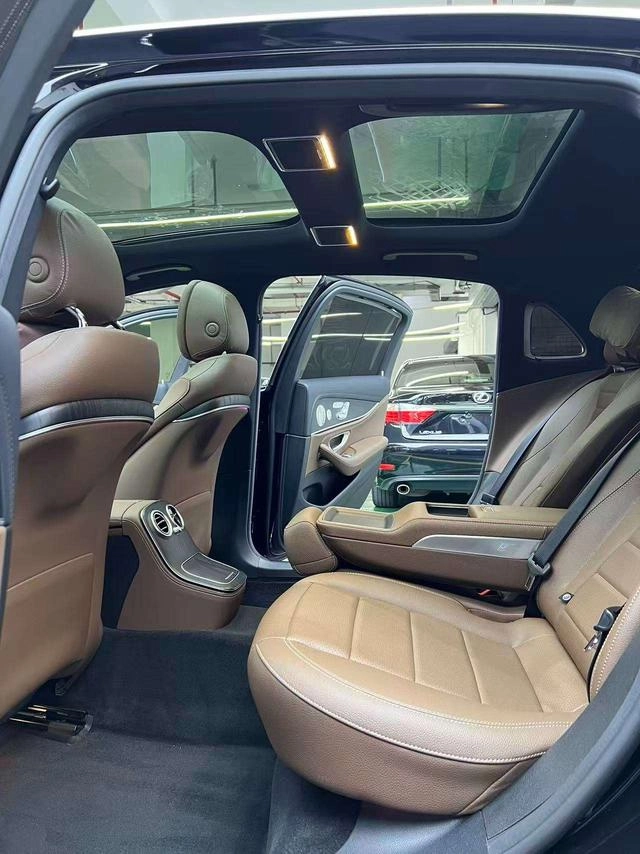Mercedes-Benz E-Class 2022 Segundo cambio E 300 L De lujo Coche deportivo exterior foto 7 Mercedes-Benz E-Class 2022 Segundo cambio E 300 L De lujo Coche deportivo exterior foto 7