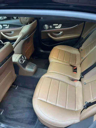 Mercedes-Benz E-Class 2022 Segundo cambio E 300 L De lujo Coche deportivo exterior foto 8 Mercedes-Benz E-Class 2022 Segundo cambio E 300 L De lujo Coche deportivo exterior foto 8
