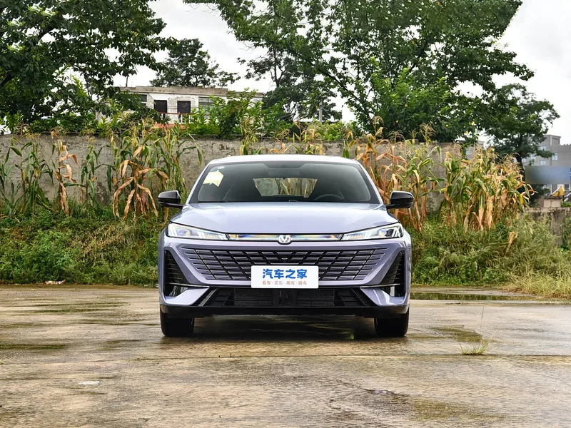 Changan Eado 2026 Fourth generation 1.5T 500Bar Pleasant Type exterior photo 2