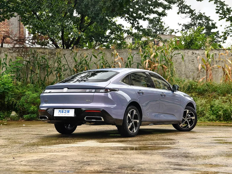 Changan Eado 2026 Fourth generation 1.5T 500Bar Pleasant Type exterior photo 7