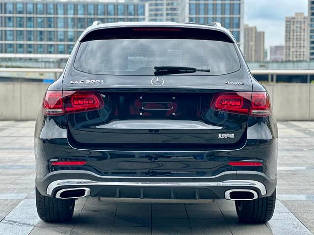 Mercedes-Benz GLC 2022 Reforma GLC 300 L 4MATIC De lujo exterior foto 7 Mercedes-Benz GLC 2022 Reforma GLC 300 L 4MATIC De lujo exterior foto 7