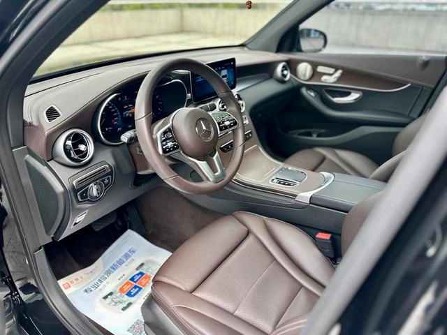 Mercedes-Benz GLC 2022 Reforma GLC 300 L 4MATIC De lujo exterior foto 9 Mercedes-Benz GLC 2022 Reforma GLC 300 L 4MATIC De lujo exterior foto 9