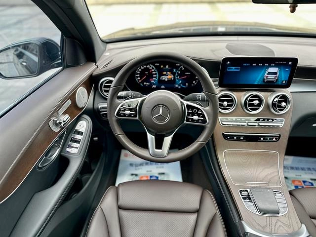 Mercedes-Benz GLC 2022 Reforma GLC 300 L 4MATIC De lujo interior foto 15 Mercedes-Benz GLC 2022 Reforma GLC 300 L 4MATIC De lujo interior foto 15