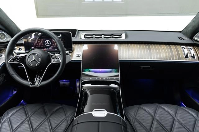 Mercedes-Benz Mercedes-Maybach S-Class 2022 S 680 4MATIC interior foto 12