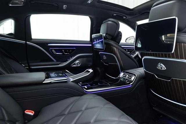 Mercedes-Benz Mercedes-Maybach S-Class 2022 S 680 4MATIC interior foto 18