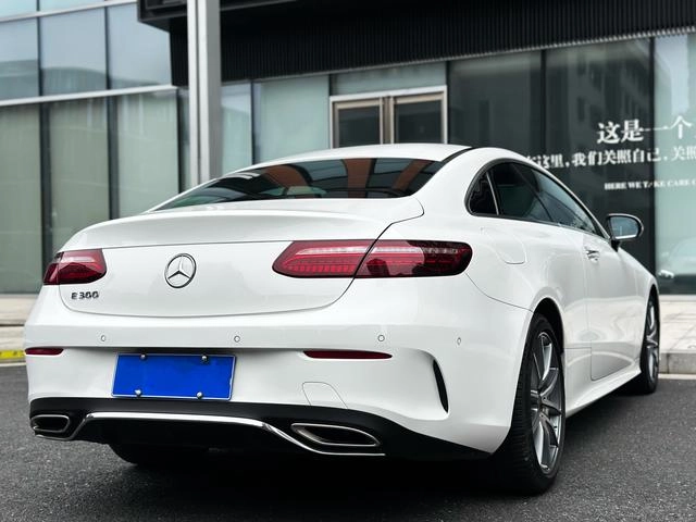 Mercedes-Benz E-Class (Imported) 2021 E 300 Coupé exterior foto 4 Mercedes-Benz E-Class (Imported) 2021 E 300 Coupé exterior foto 4