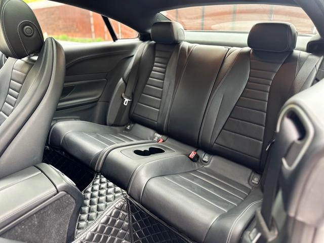 Mercedes-Benz E-Class (Imported) 2021 E 300 Coupé interior foto 13 Mercedes-Benz E-Class (Imported) 2021 E 300 Coupé interior foto 13