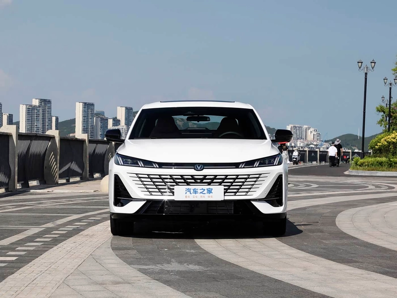 Changan Eado 2026 Fourth generation 1.5T 500Bar Pleasant Type exterior photo 7