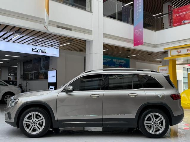 Mercedes-Benz GLB 2022 Restyling GLB 200 Dynamic exterior photo 9 Mercedes-Benz GLB 2022 Restyling GLB 200 Dynamic exterior photo 9