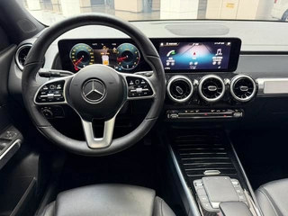 Mercedes-Benz GLB 2022 Restyling GLB 200 Dynamic interior photo 15 Mercedes-Benz GLB 2022 Restyling GLB 200 Dynamic interior photo 15