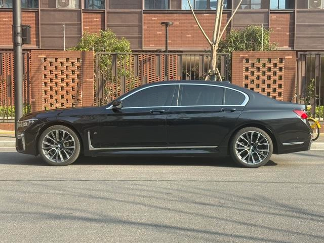BMW 7 Series 2021 740Li Leading Type M Sports suit interior photo 12