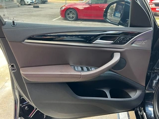 BMW X3 2022 xDrive25i M Sports suit interior photo 14