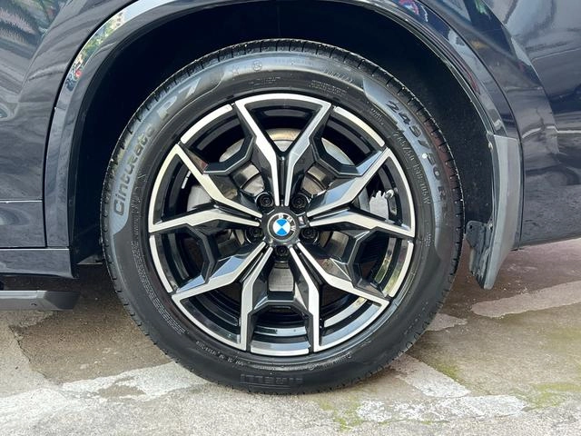 BMW X3 2022 xDrive25i M Sports suit interior photo 16