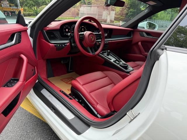 Porsche 911 2025 Carrera 3.0T exterior photo 6