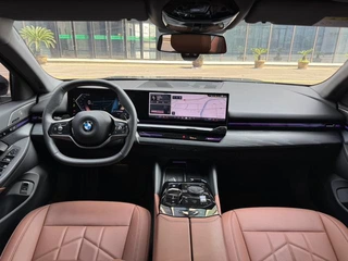 BMW 5 Series 2024 525Li M Conjunto deportivo exterior foto 9