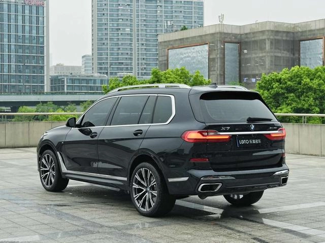 BMW X7 2021 xDrive40i Premium Class M Sports suit exterior photo 4