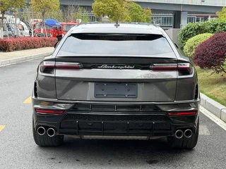 Lamborghini Urus 2023 4.0T V8 S interior photo 9