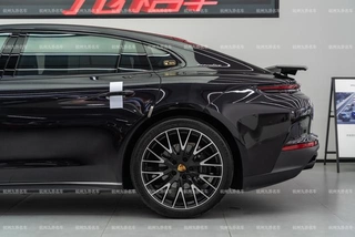 Porsche Panamera 2024 Panamera Executive extended version 2.9T exterior photo 10