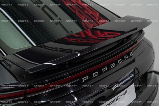 Porsche Panamera 2024 Panamera Executive extended version 2.9T interior photo 12