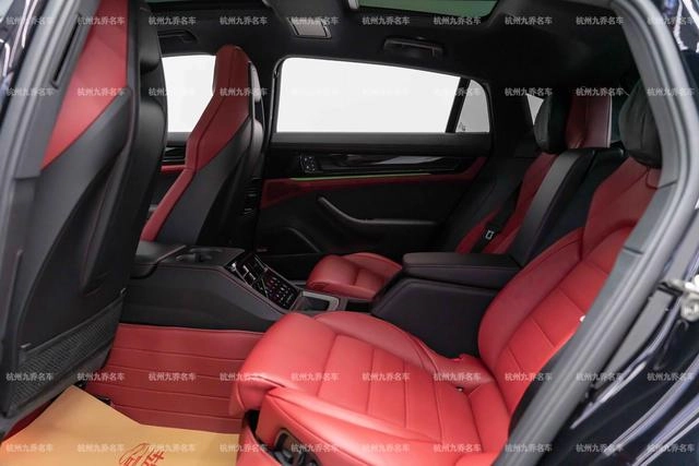 Porsche Panamera 2024 Panamera Executive extended version 2.9T interior photo 14
