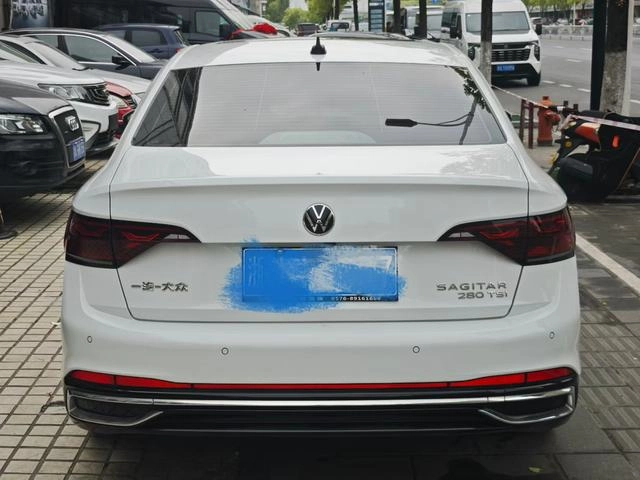 Volkswagen Sagitar 2023 280TSI DSG Premium Edition Lite exterior photo 4
