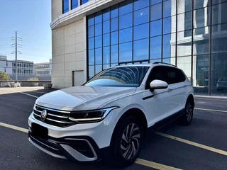 Volkswagen Tiguan L 2022 330TSI Version intelligente automatique à deux roues motrices