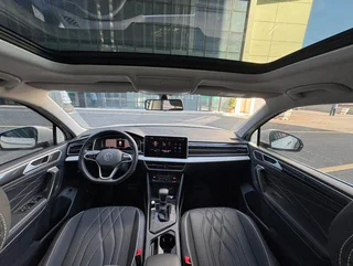 Volkswagen Tiguan L 2022 330TSI Auto Two-Drive Smart Edition interior photo 12