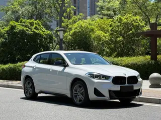 BMW X2 2023 sDrive25i M Off-road suit exterior photo 3