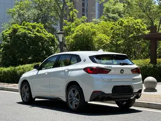 BMW X2 2023 sDrive25i M Off-road suit exterior photo 4