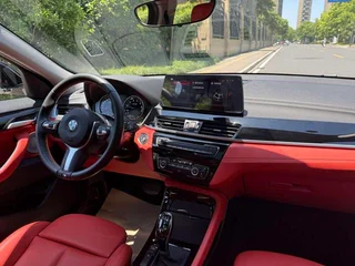 BMW X2 2023 sDrive25i M Off-road suit interior photo 12