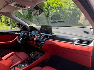 BMW X2 2023 sDrive25i M Off-road suit interior photo 15