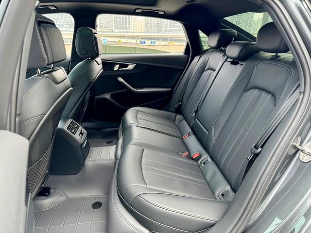 Audi A4L 2024 40 TFSI Deluxe Dynamic interior photo 11
