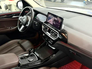 BMW X3 2022 xDrive25i M Sports suit interior photo 13